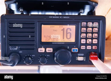 vhf distress call channel 16